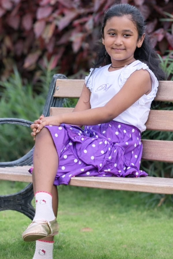  Taraka Ratna Wife Alekhya Reddy With Her Children Photos3