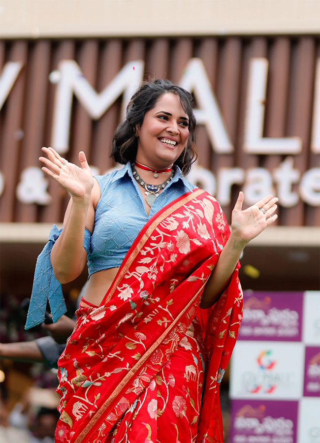 Actress Anasuya Bharadwaj At Narasapuram4