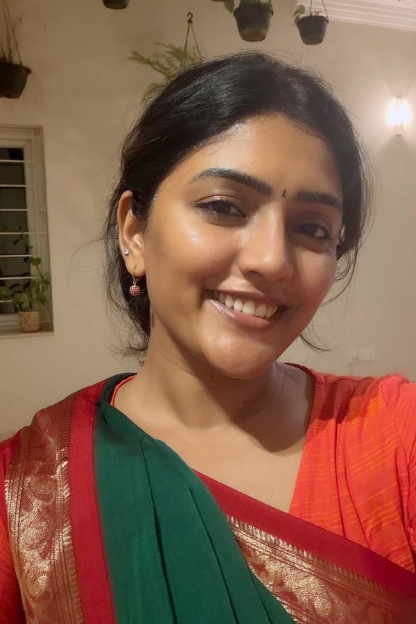 Actress Eesha Rebba Birthday Moments Photos8