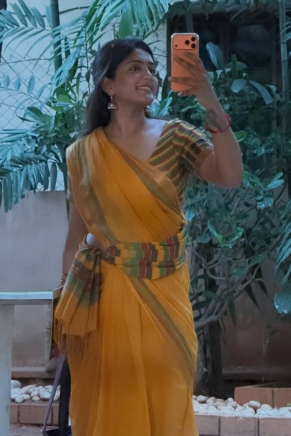 Actress Eesha Rebba Birthday Moments Photos9