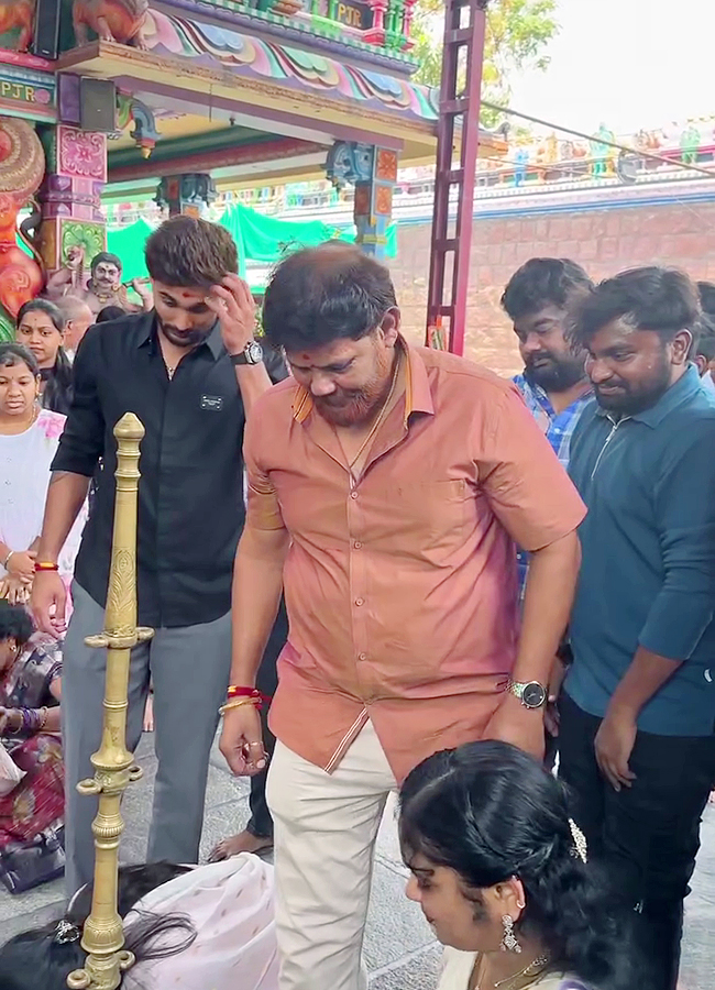 Cricketer Nitish Kumar Reddy in Peddamma Talli Temple Jubilee Hills10