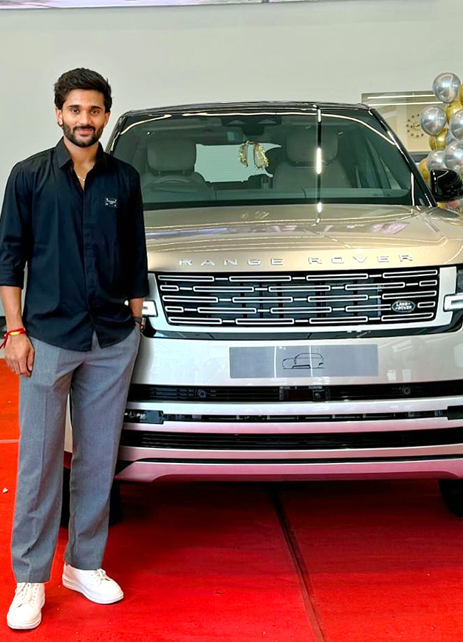 Cricketer Nitish Kumar Reddy in Peddamma Talli Temple Jubilee Hills4