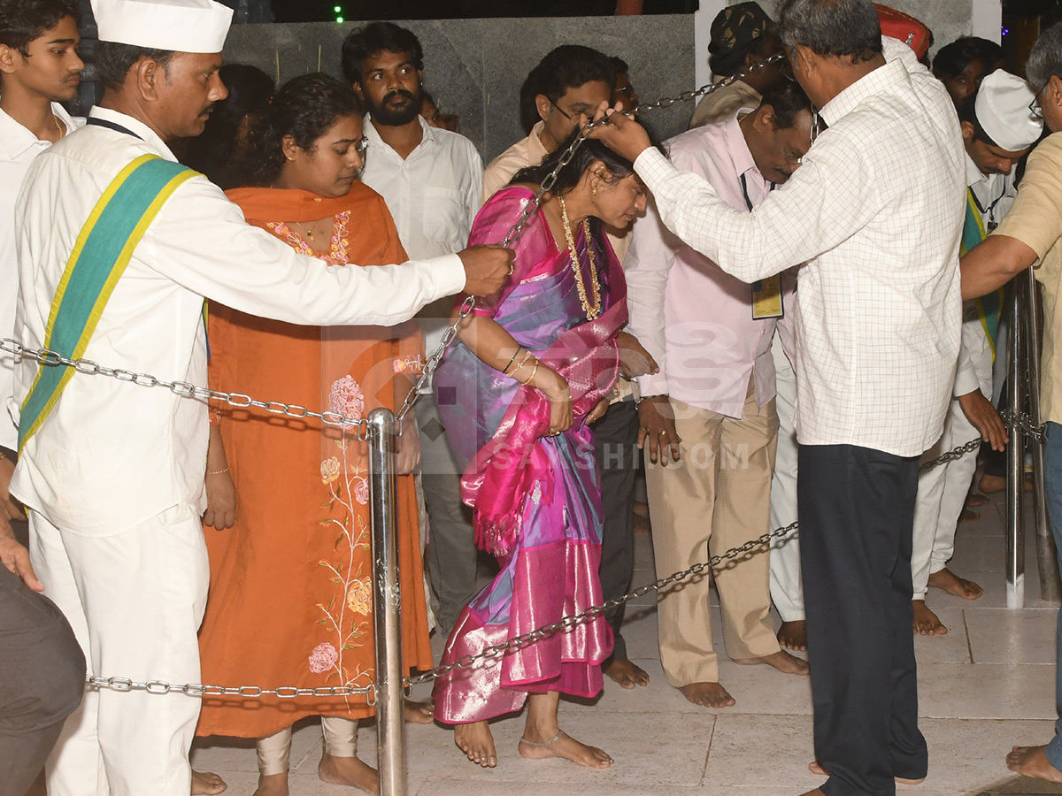 Devotional : Nijaroopa Darshanam at Simhachalam HD Photos11