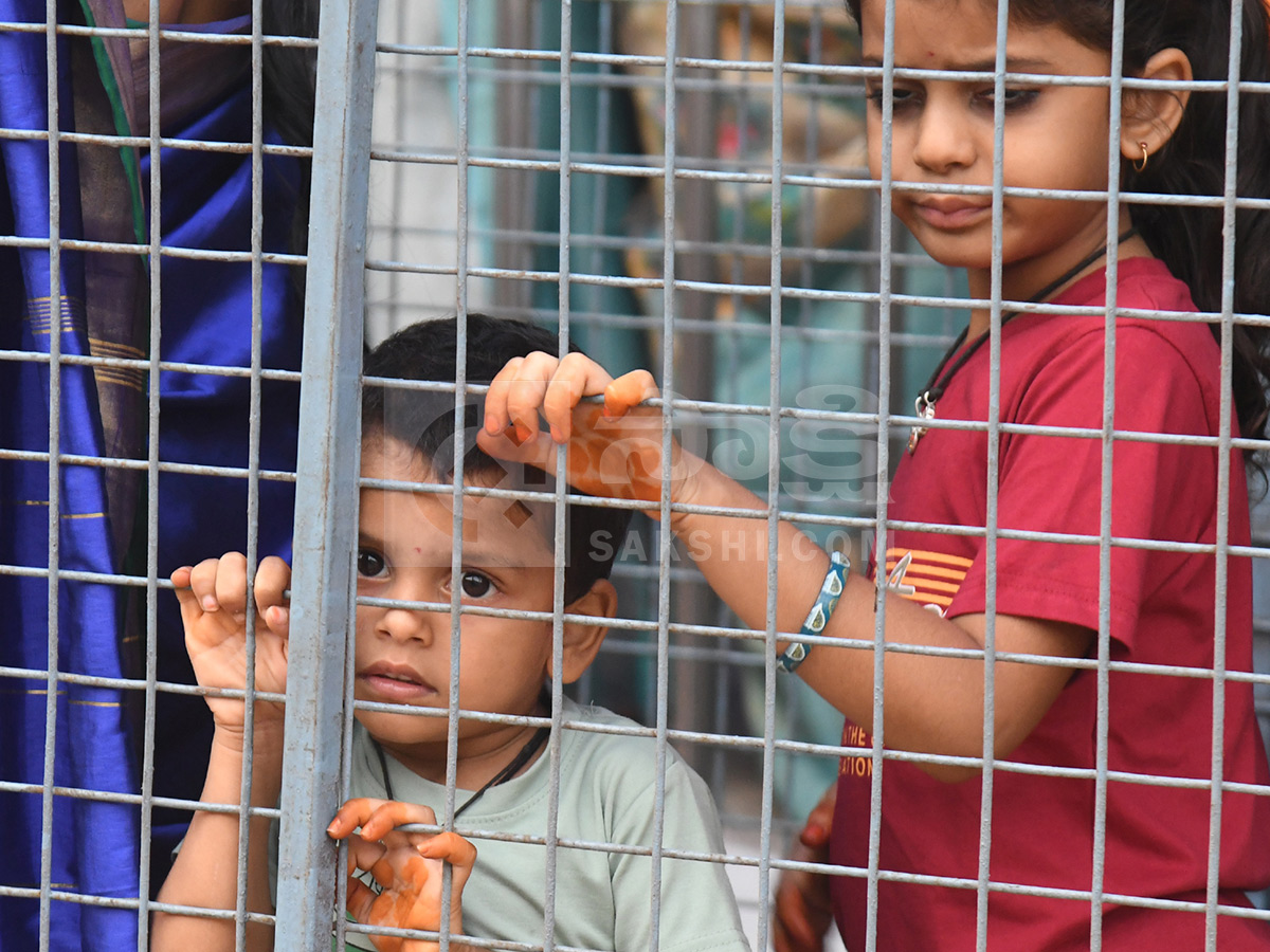 Devotional : Nijaroopa Darshanam at Simhachalam HD Photos13