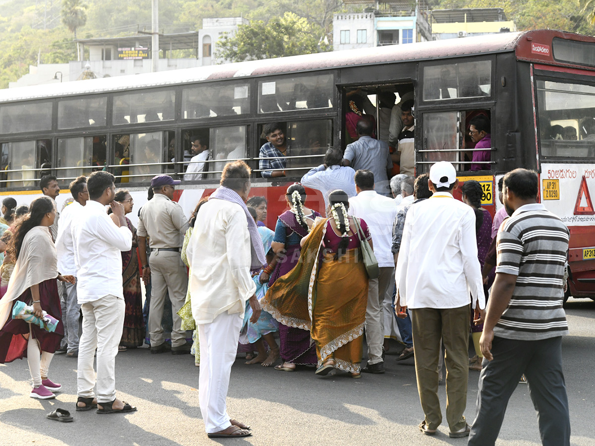 Devotional : Nijaroopa Darshanam at Simhachalam HD Photos18