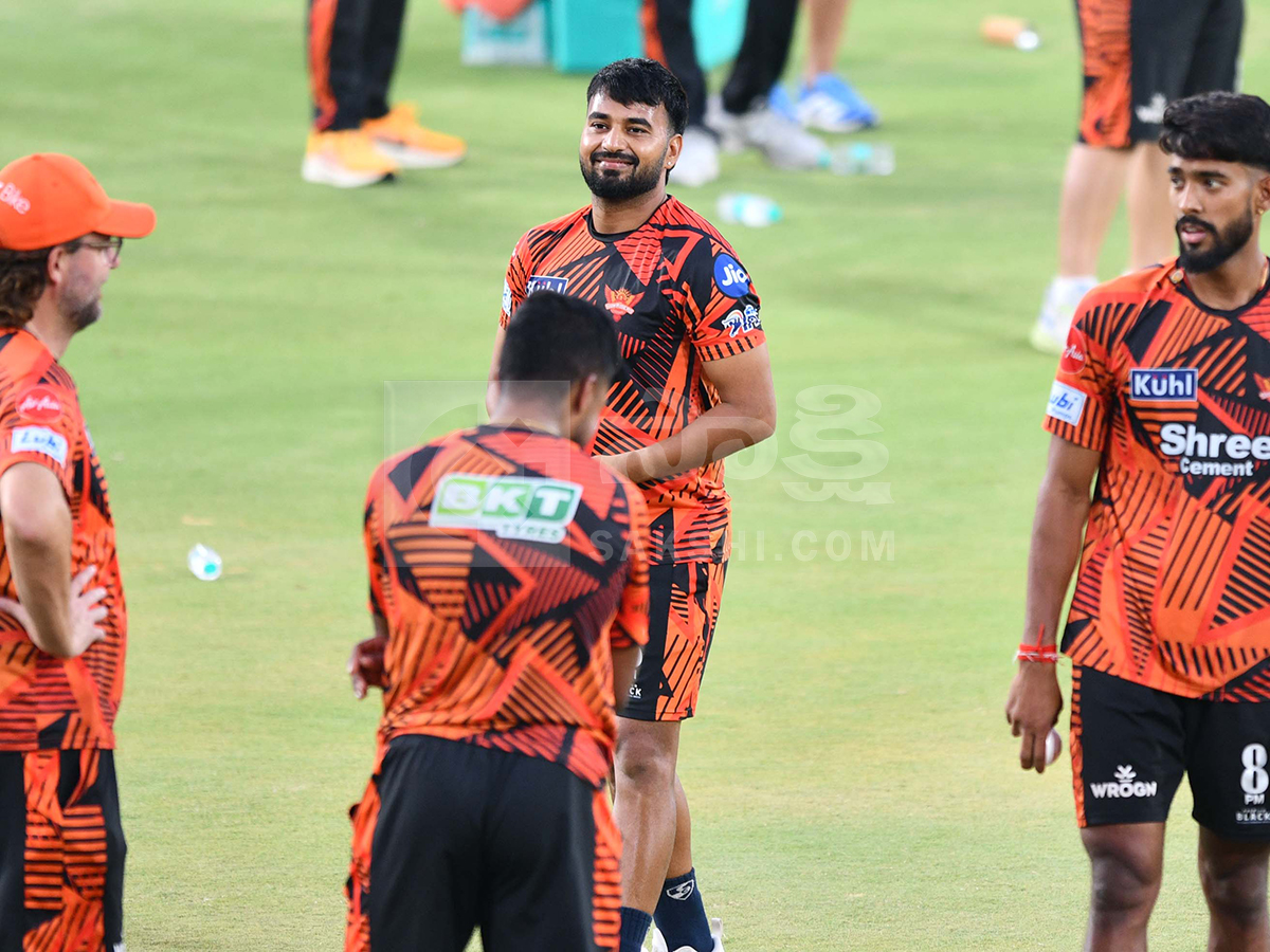 IPL 2026 : SRH vs DC Match in Hyderabad11