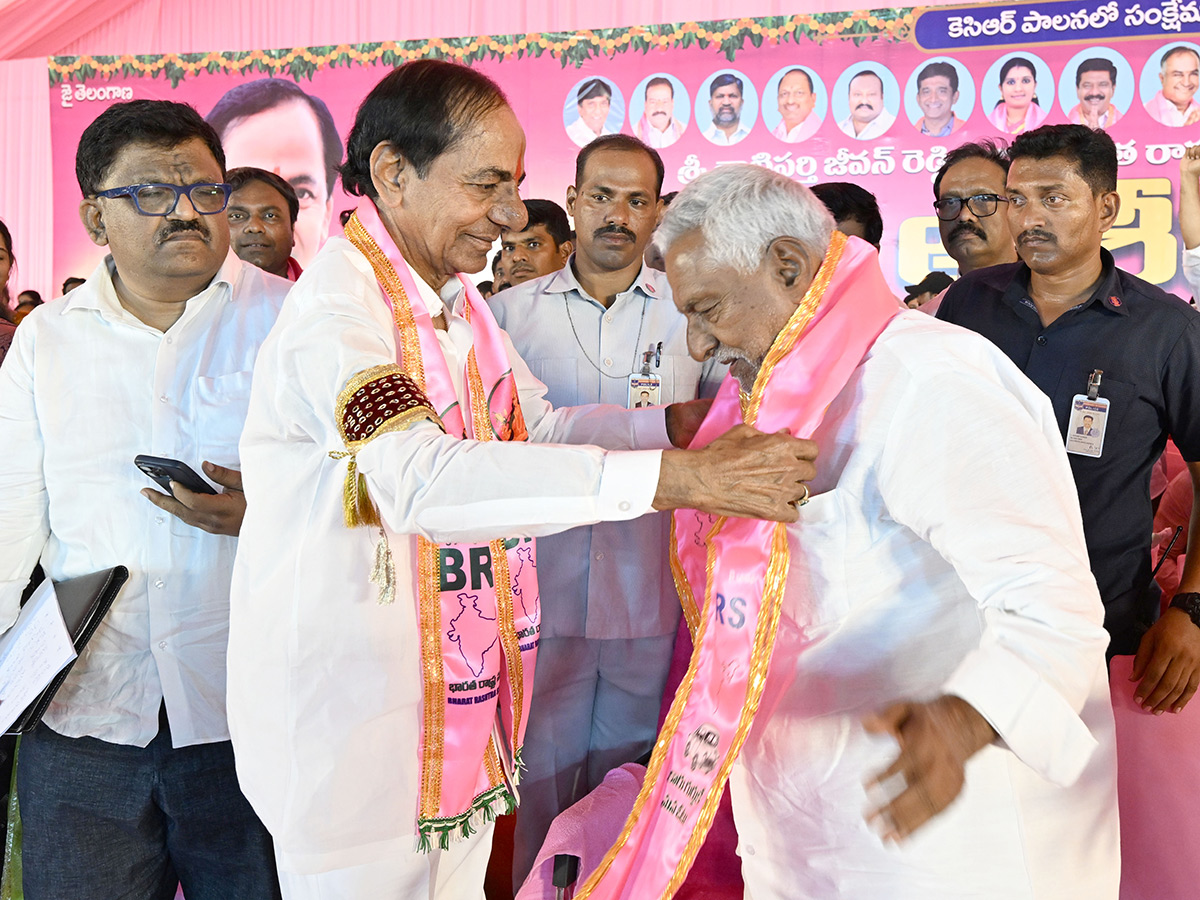 KCR Public Meeting In Jagtial10