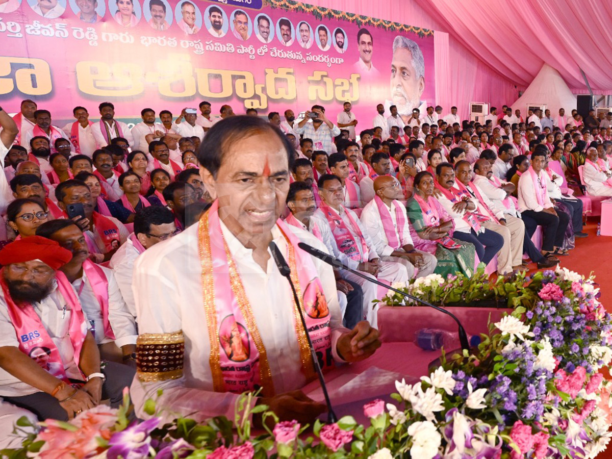 KCR Public Meeting In Jagtial11