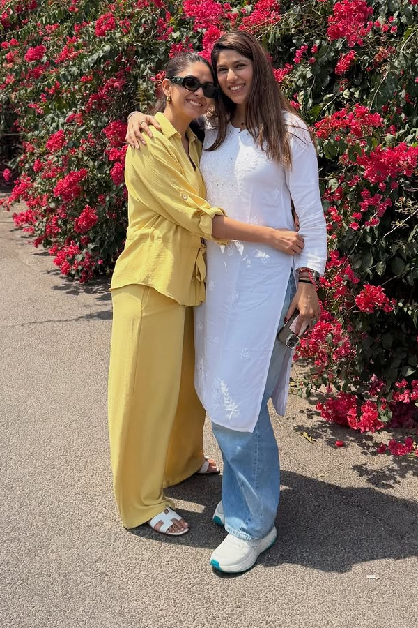 Actress Mrunal Thakur Latest Beautiful Photos4