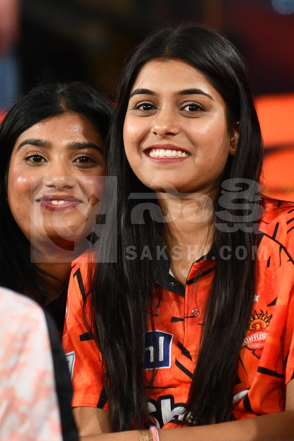 SRH vs DC: Celebrities Light Up Uppal Stadium in IPL 2026 Photos21