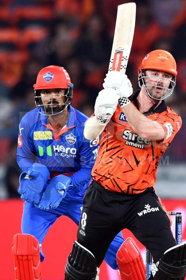 SRH vs DC: Celebrities Light Up Uppal Stadium in IPL 2026 Photos6