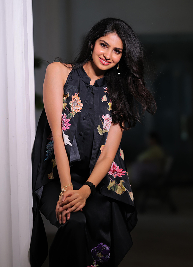 Tollywood Actress Manasa Varanasi HD Photos15