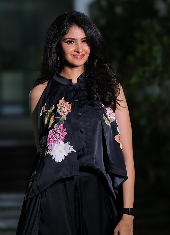 Tollywood Actress Manasa Varanasi HD Photos2