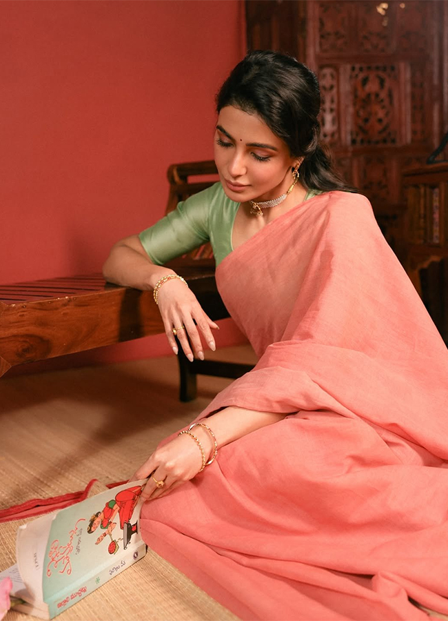 Maa Inti Bangaaram Movie : Actress Samantha Latest Photos Viral17