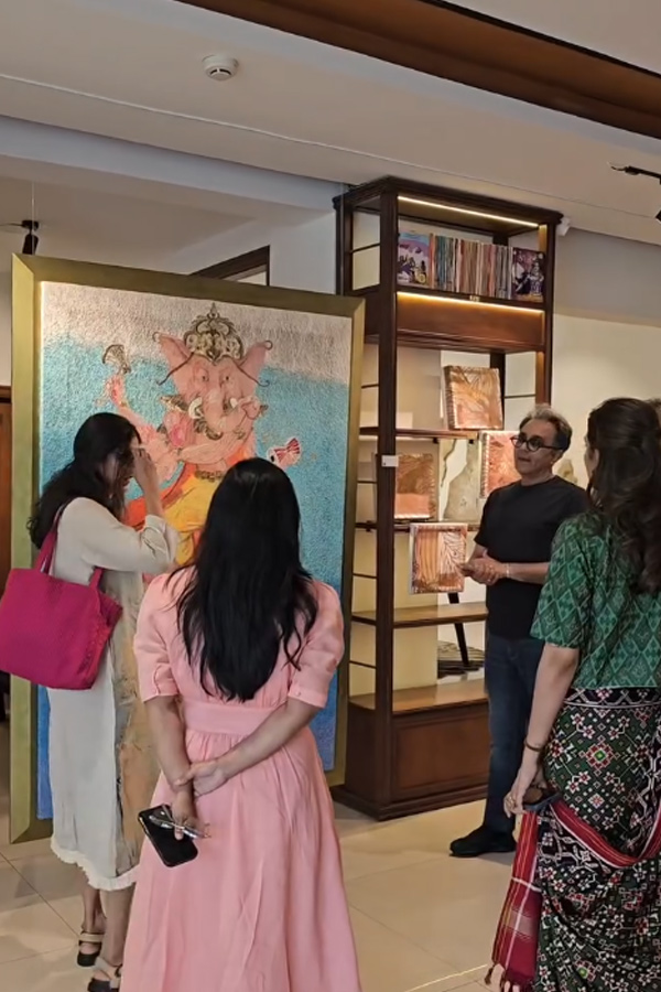 Medhyaa Art Gallery by Miheeka Bajaj At Rama Naidu Studios Photos7