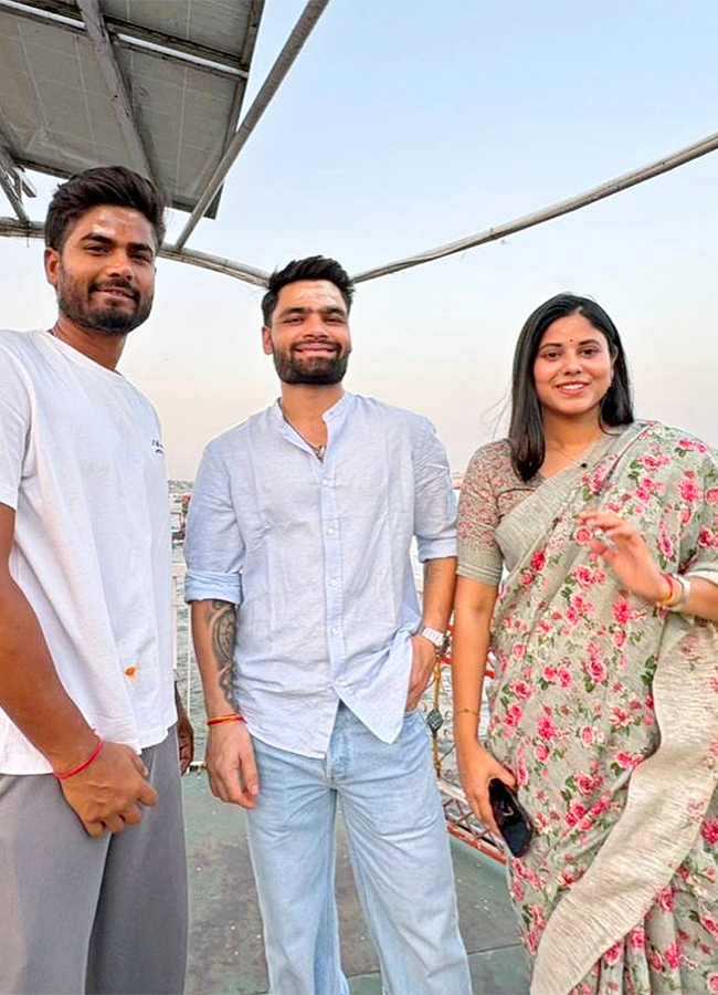 Rinku Singh And Priya Saroj Seek Blessings At Kashi Vishwanath Temple7