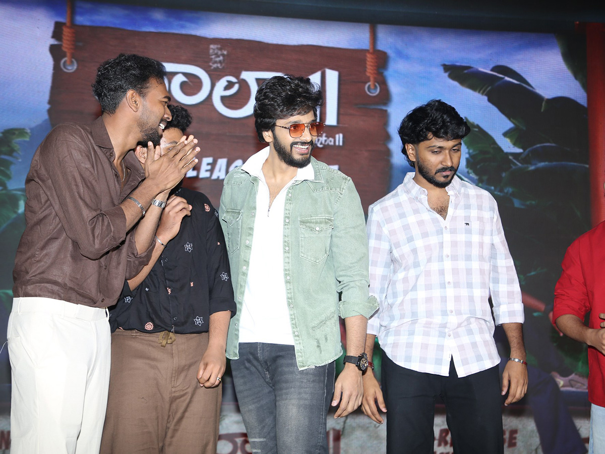 Vaazha 2 Telugu Pre Release Event Photos15