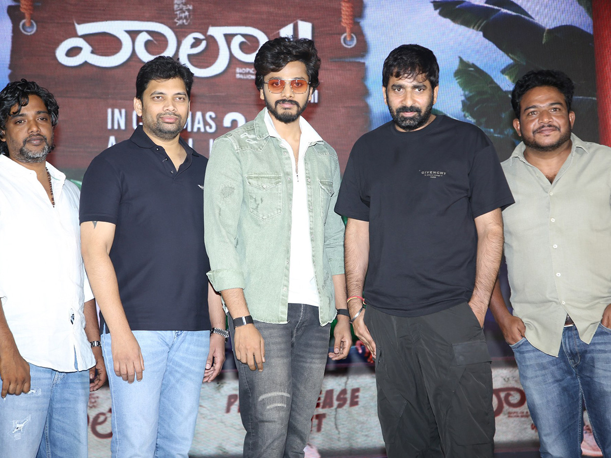 Vaazha 2 Telugu Pre Release Event Photos17