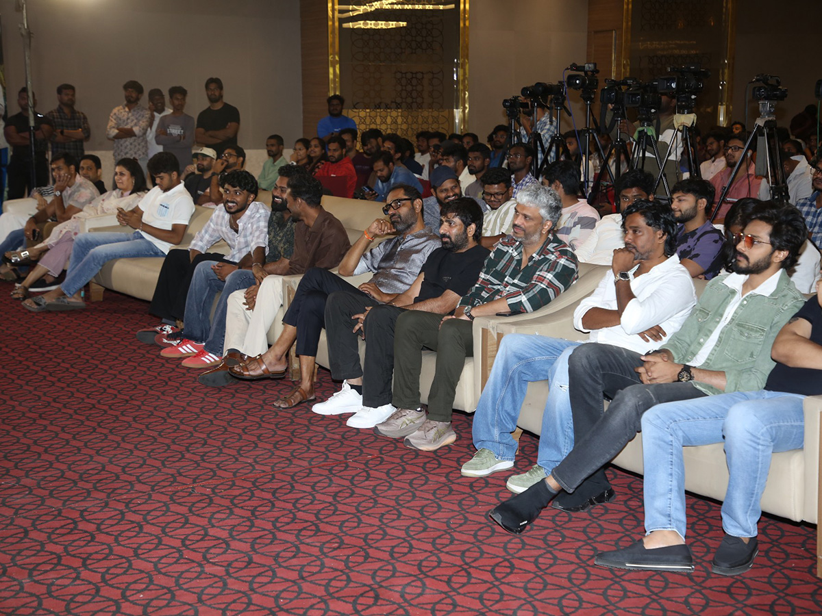 Vaazha 2 Telugu Pre Release Event Photos6