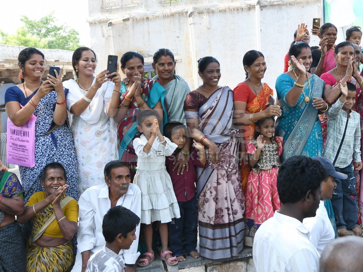 YS Jagan Pulivendula Tour 2nd Day Photos25