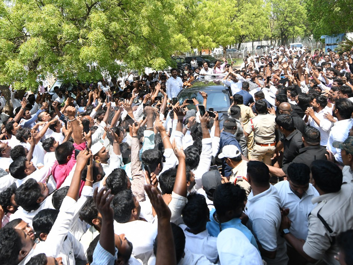 YS Jagan Pulivendula Tour 2nd Day Photos35