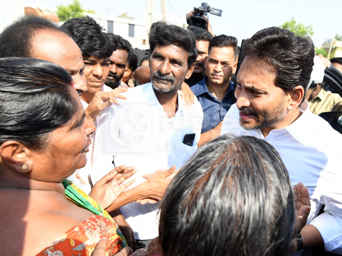 YS Jagan Pulivendula Tour 2nd Day Photos7