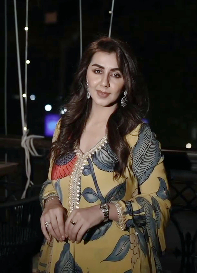 Bigg Boss Fame Sanjjanaa Galrani Son Birthday Celebrations Photos Viral11