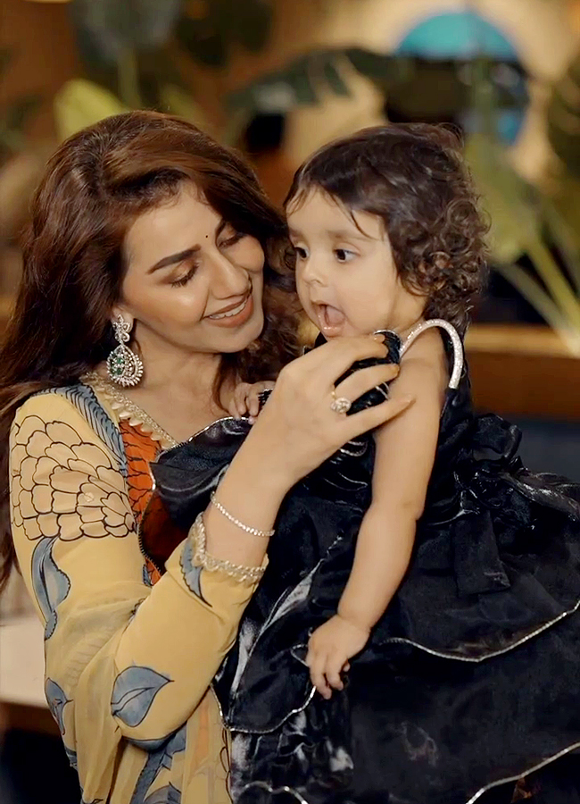 Bigg Boss Fame Sanjjanaa Galrani Son Birthday Celebrations Photos Viral6