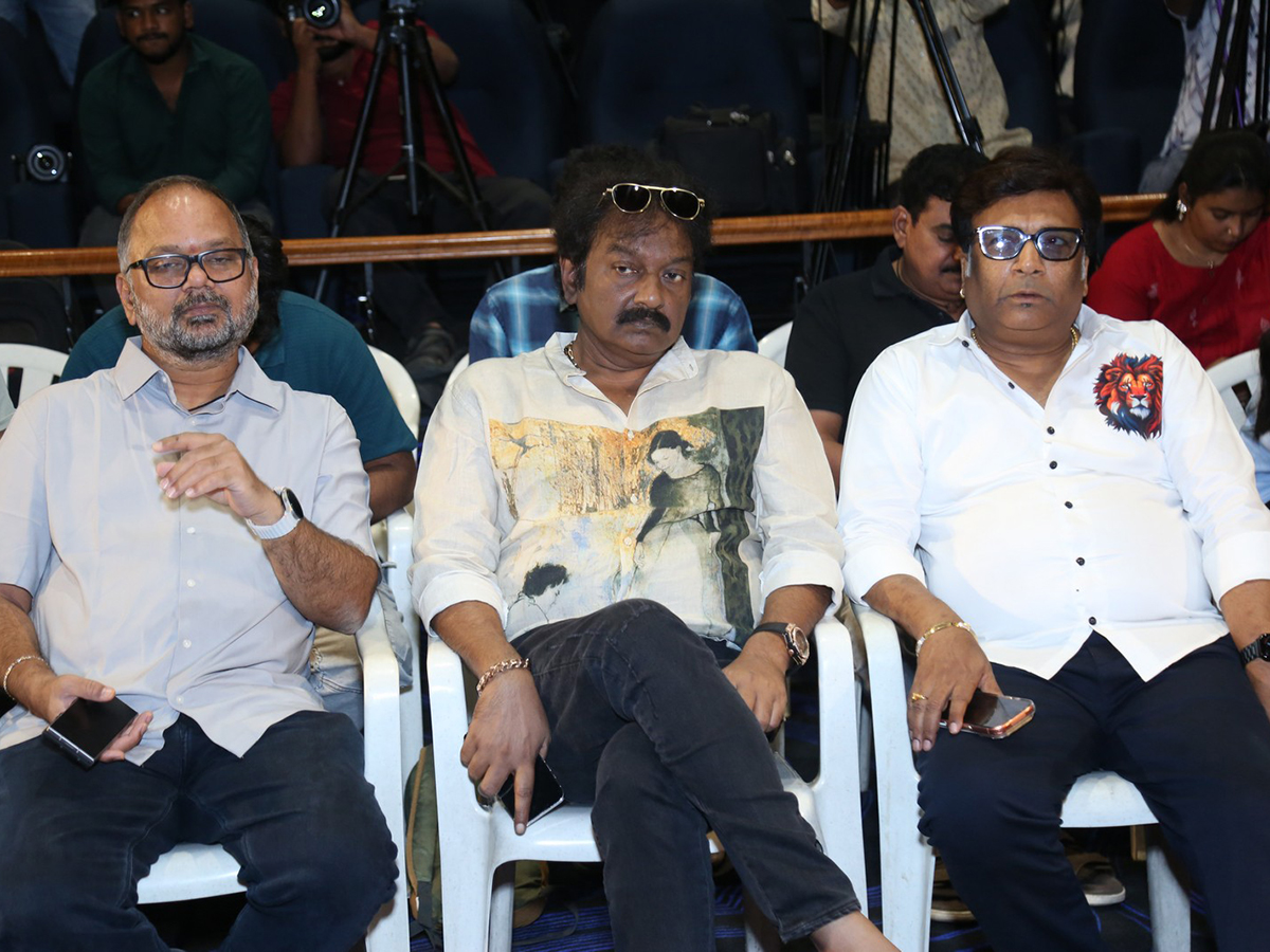 Gedela Raju Kakinada Taluka Movie Pre Release Event5