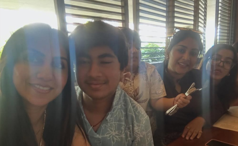 Serial Actress Manjula summer vacation With Family Photos9