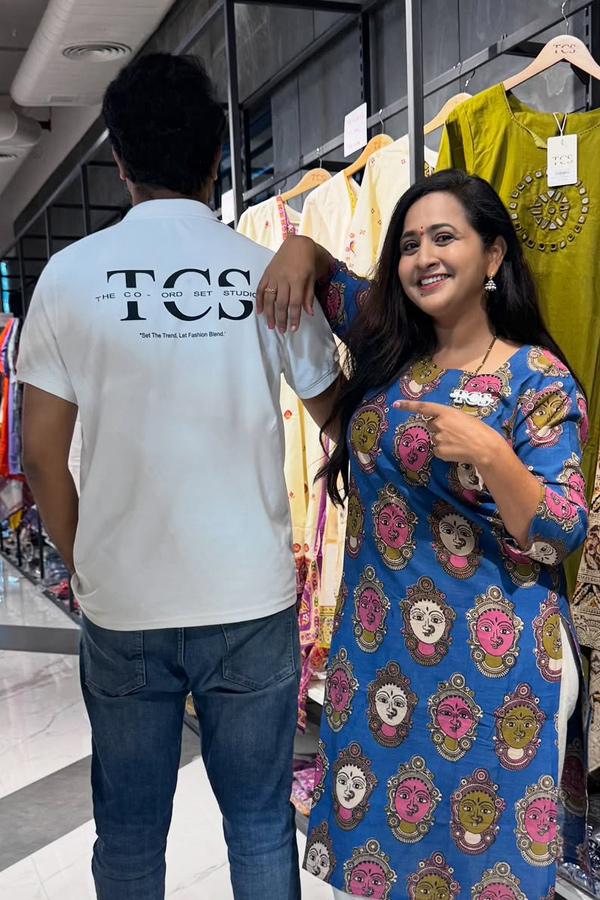 Tollywood Anchor Lasya Started  exhibition Photos13