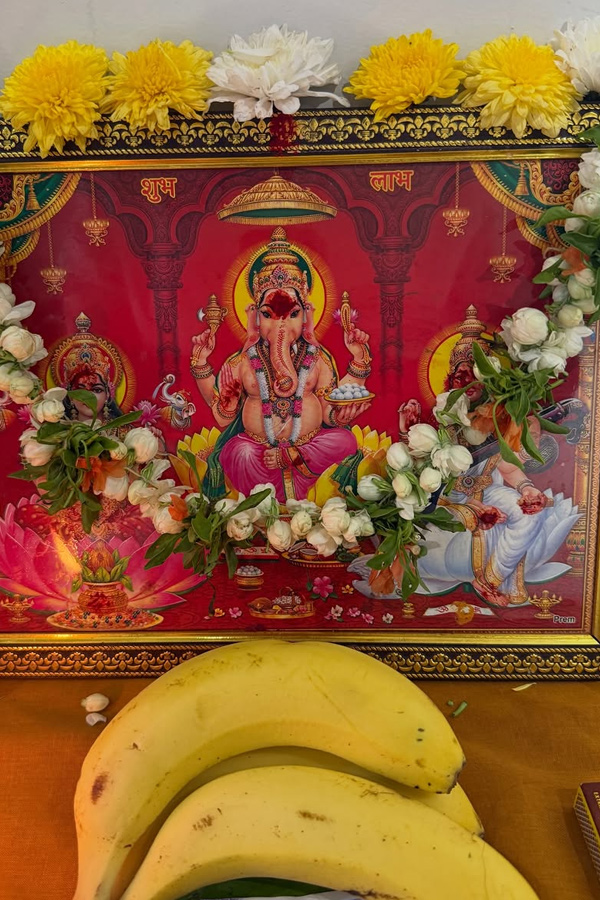 Tollywood Anchor Lasya Started  exhibition Photos10