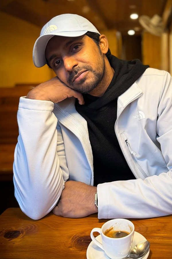 Actor Priyadarshi shares Beuatiful Himachal trip Moments with His wife PHotos2