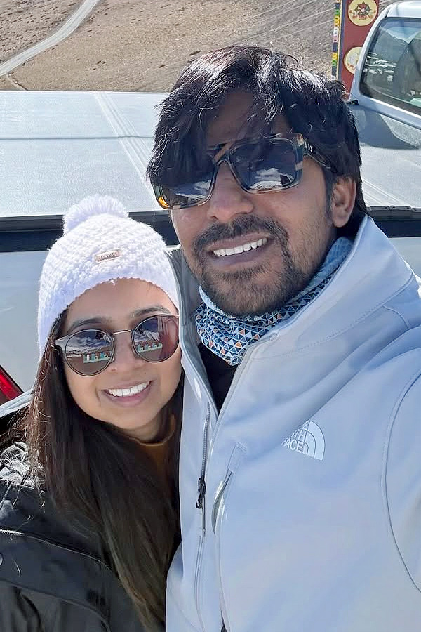 Actor Priyadarshi shares Beuatiful Himachal trip Moments with His wife PHotos6