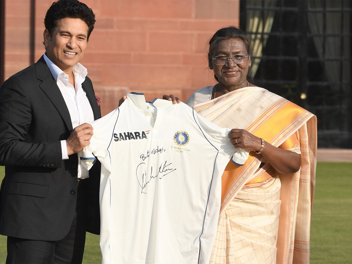 Cricketer Sachin Tendulkar Birthday Special Photos17