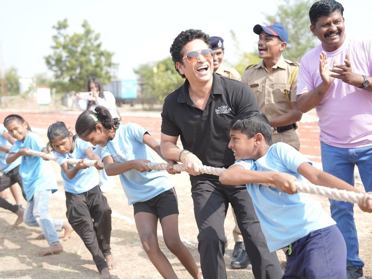 Cricketer Sachin Tendulkar Birthday Special Photos18