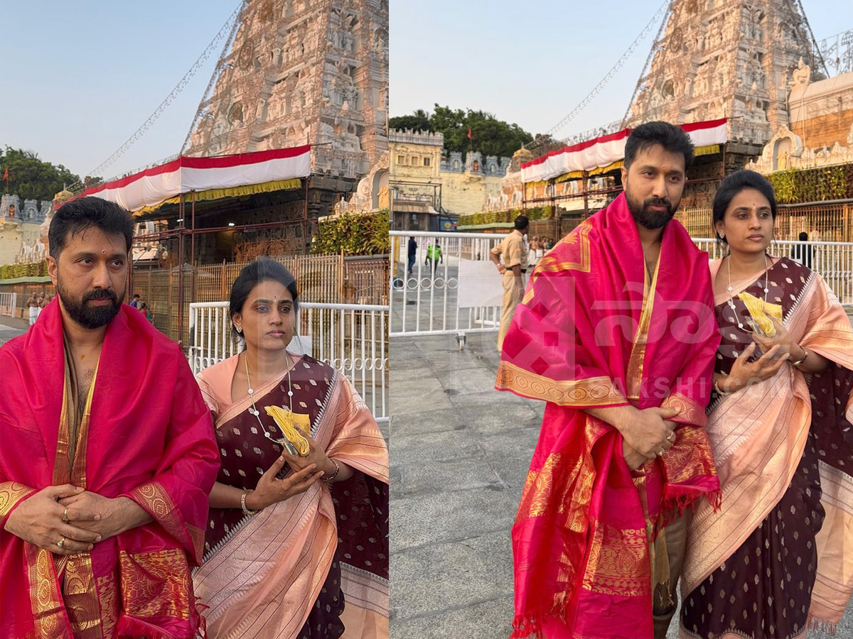 Director Bobby Visits Tirumala Tirupati Photos1