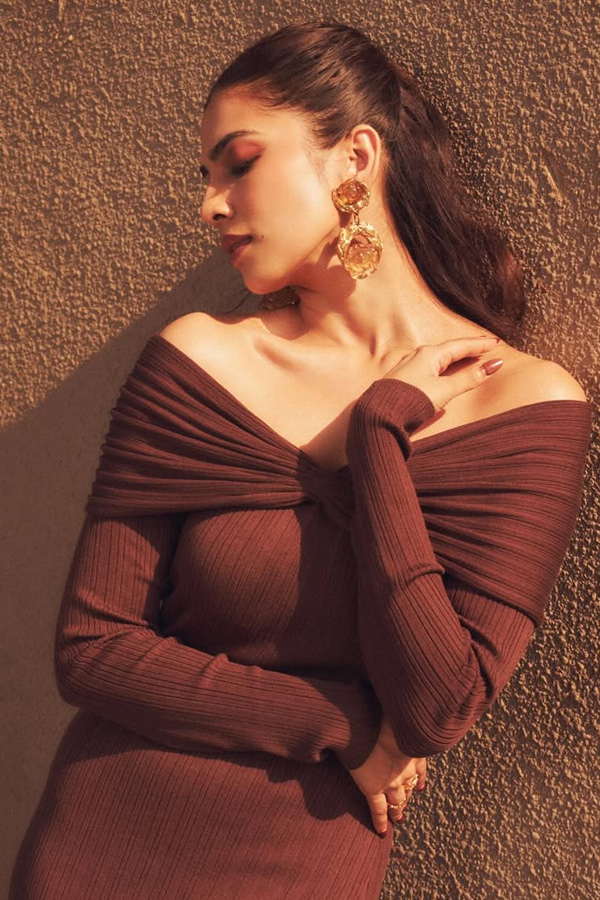 Actress Malavika Mohanan Gorgeous Beautiful Photos6