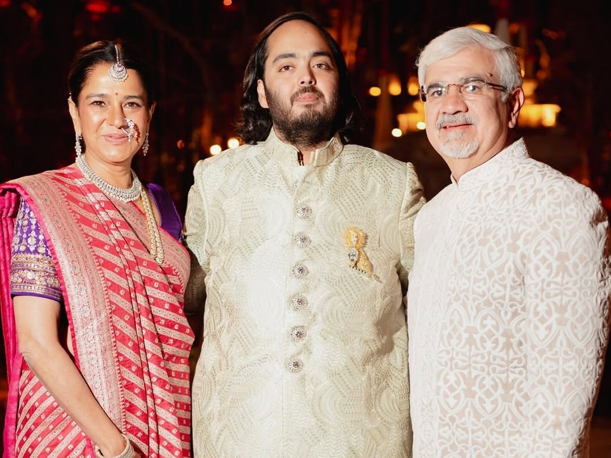 Beautiful glimpse of Ambani Family PHotos6