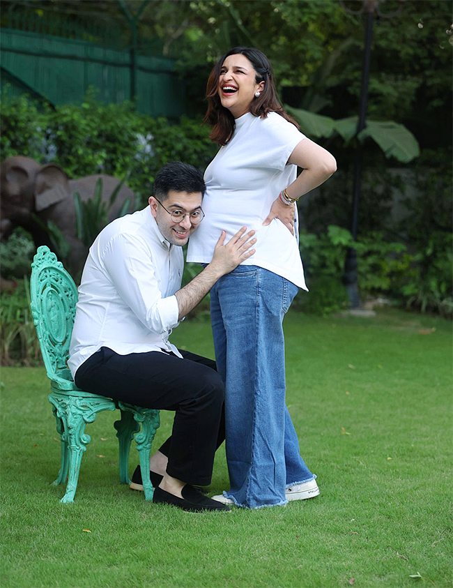 Parineeti Chopra And Raghav Chadha Trending Today13