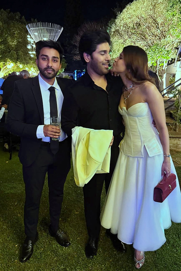 Allu Sirish And Nayanika Reddy At The event Photos2