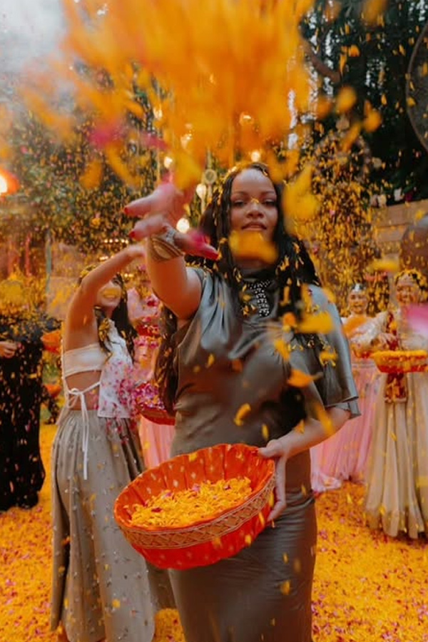 Rihanna And her guests visited The Ambani family At Their home Photos6