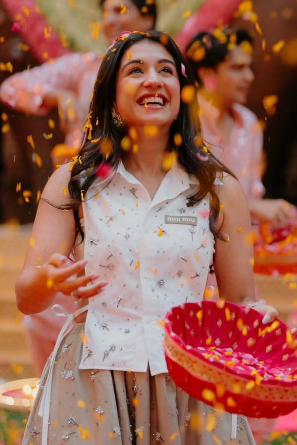 Rihanna And her guests visited The Ambani family At Their home Photos8