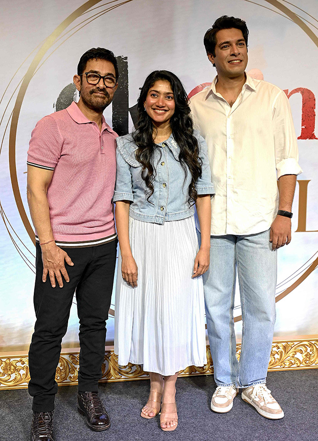 Actor Sai Pallavi During Ek Din Ki Mehfil Event HD Photos6