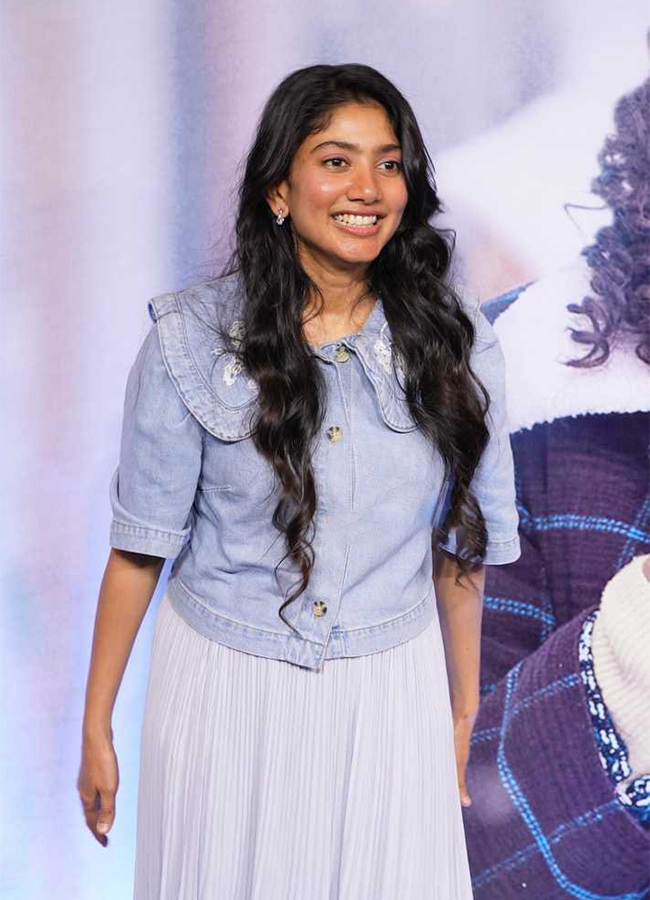 Actor Sai Pallavi During Ek Din Ki Mehfil Event HD Photos7