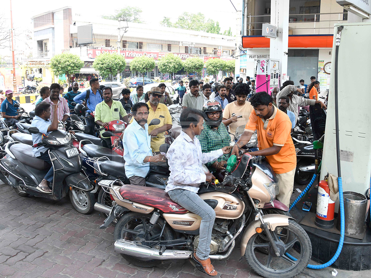 Fuel Crisis in Andhra Pradesh Petrol and Diesel Shortage13