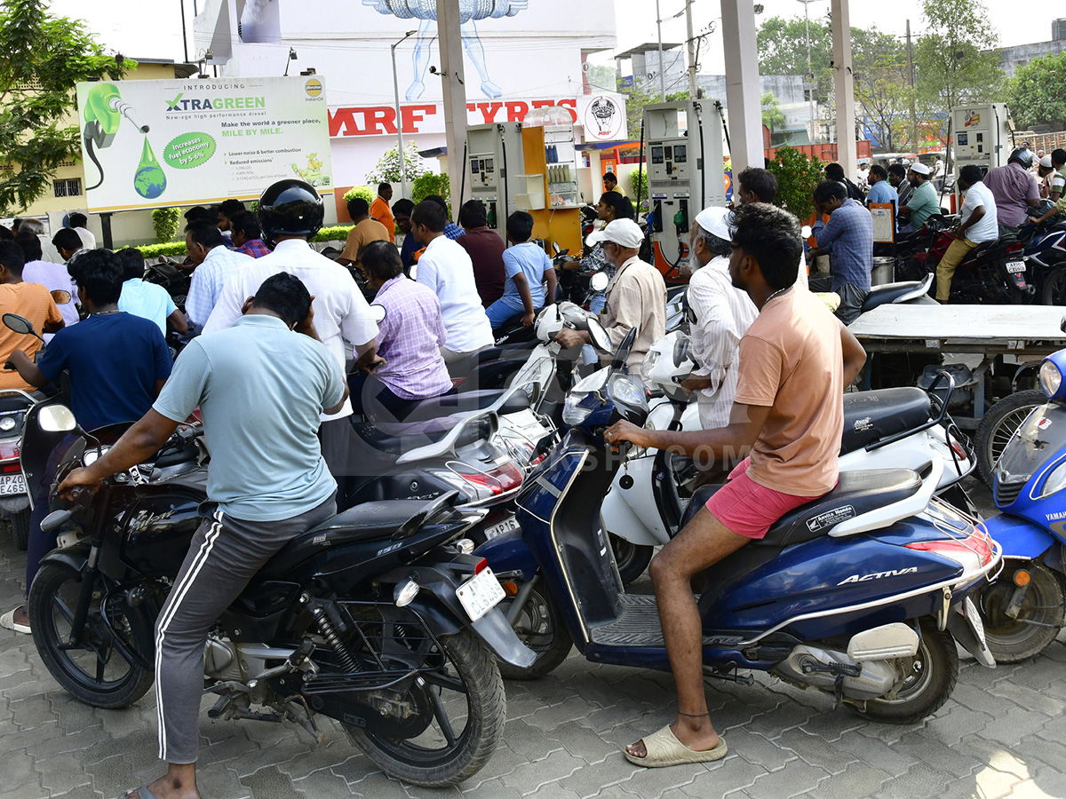 Fuel Crisis in Andhra Pradesh Petrol and Diesel Shortage15