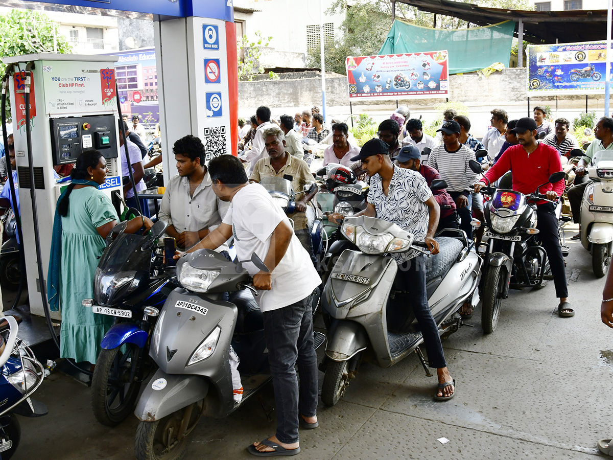 Fuel Crisis in Andhra Pradesh Petrol and Diesel Shortage21