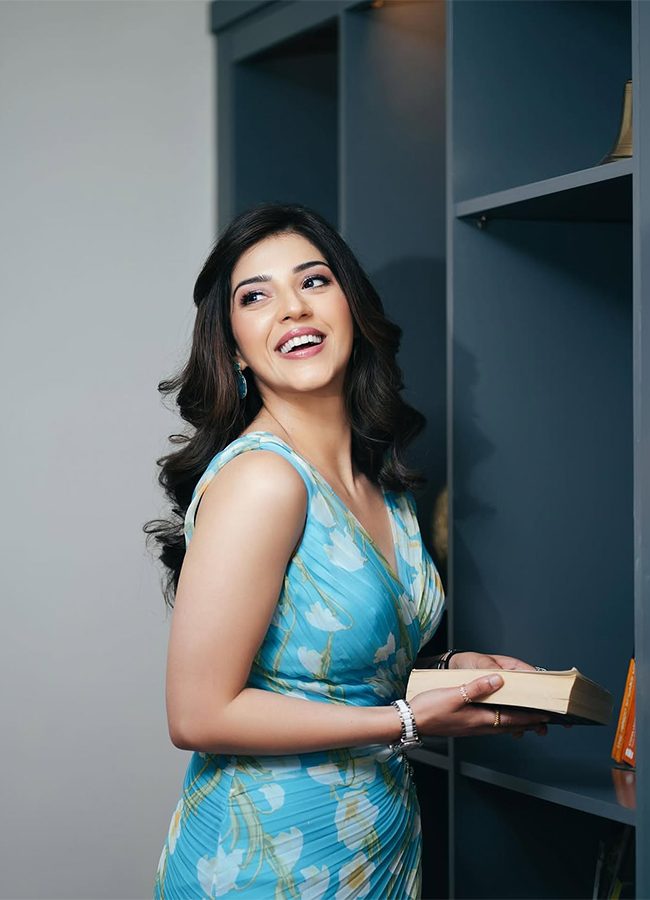 Mehreen Pirzada married Arsh Aulakh in a simple yet intimate ceremony13