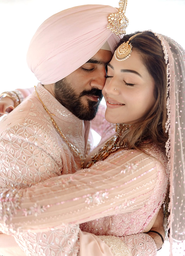 Mehreen Pirzada married Arsh Aulakh in a simple yet intimate ceremony3